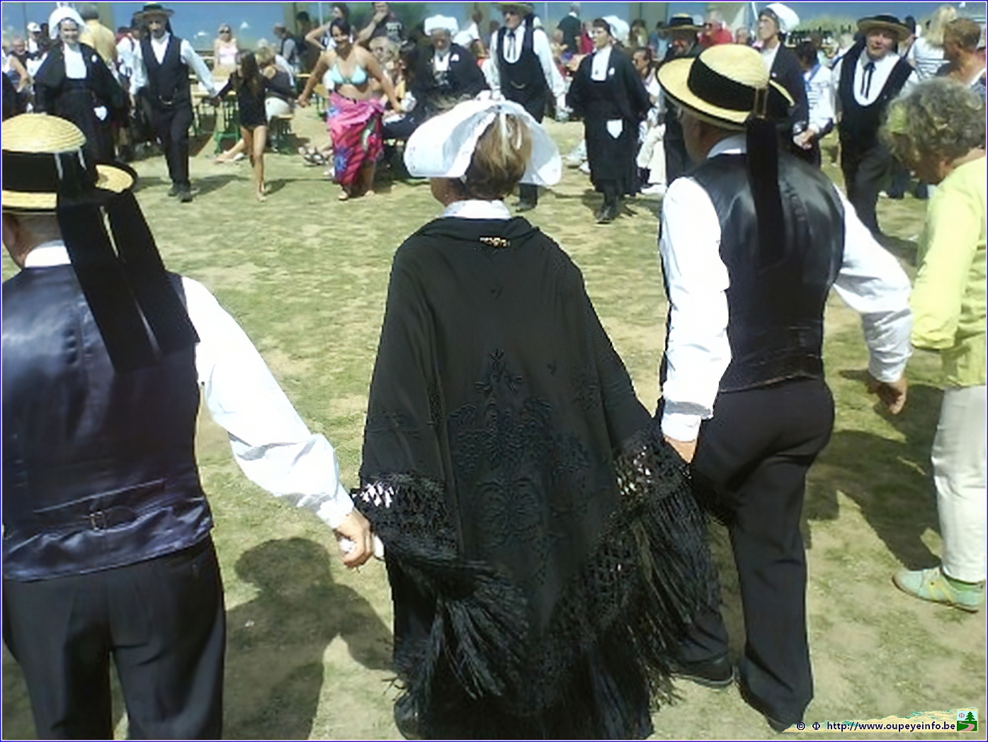 Costumes folkloriques