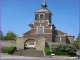 <font color="red"><font size="+1">Eglise Saint Hubert  Haccourt date du 18 ime cicle (sauf la tour qui est de 1870). </font></font>