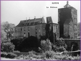 <font color="blue"><font size="+1"> OUPEYE chateau avant 1920.Trs belle photo du Chateau d Oupeye</font></font>