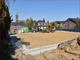 <font color="blue"><font size="+1"> Le chantier, construction d un bassin de temporisation (bassin d orage) , rue de Fexhe-Slins  Herme </font></font>